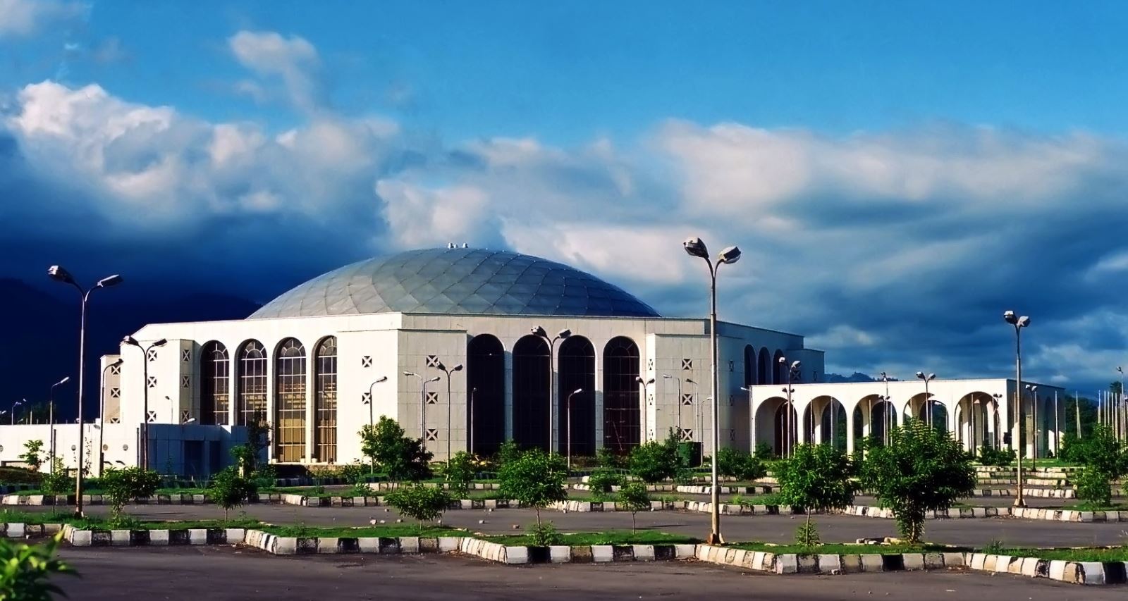 Jinnah Convention Centre, Islamabad, Image Credits: Wikipedia, Usman Ghani